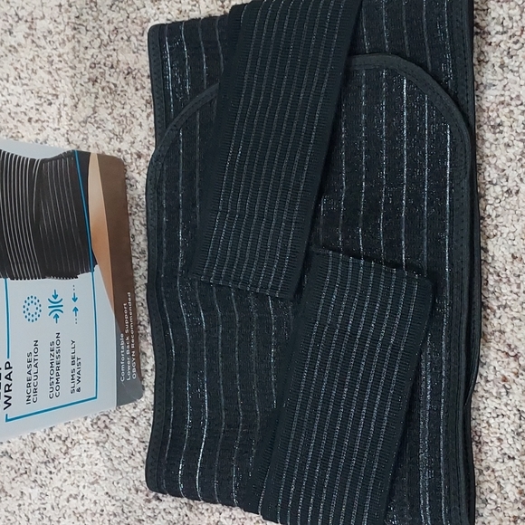 UpSpring SHRINKXbelly postpartum belly wrap (band) - Picture 8 of 9